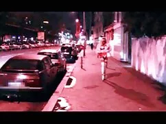 Mẹ và con trai, và b ...